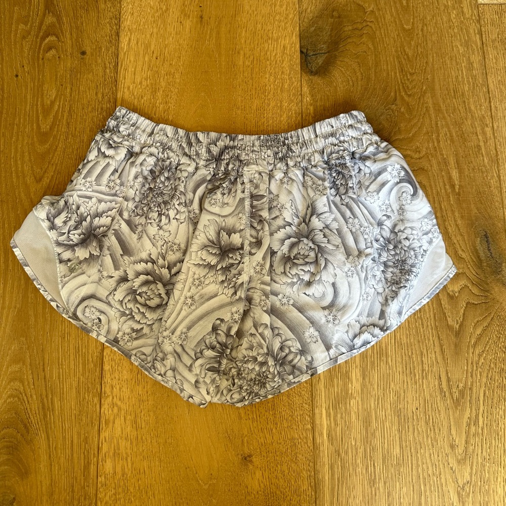 Lulu lemon athletic shorts!